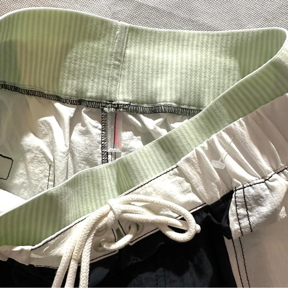 Women's Free People Movement Sun‎ Daze Board Shorts, XSmall White NWOT